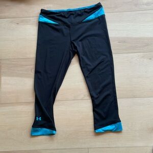 Under Armour capri leggings.